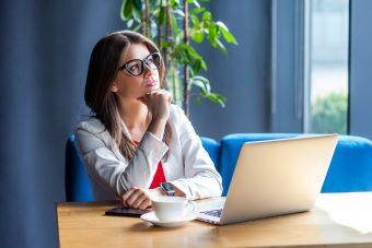 資格取得のための勉強と仕事を両立させたいのですが現実的に可能でしょうか？