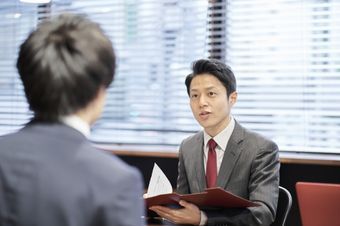 会計事務所への転職を考えています。「実務経験」と「資格」以外で選考上、重要視されるポイントはありますでしょうか。