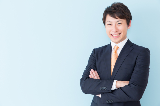 働き方の改善と収入の維持を実現。複数内定を獲得した30代税理士の転職