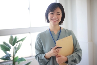 子育てとの両立を条件に、成長企業への転職を叶えられた40代女性の事例。