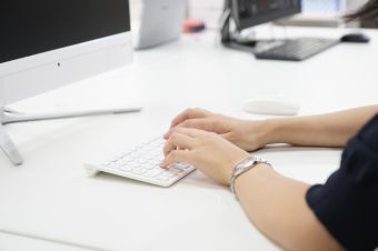 転職回数が多くても大丈夫！管理部門横断シニアスタッフの転職成功事例